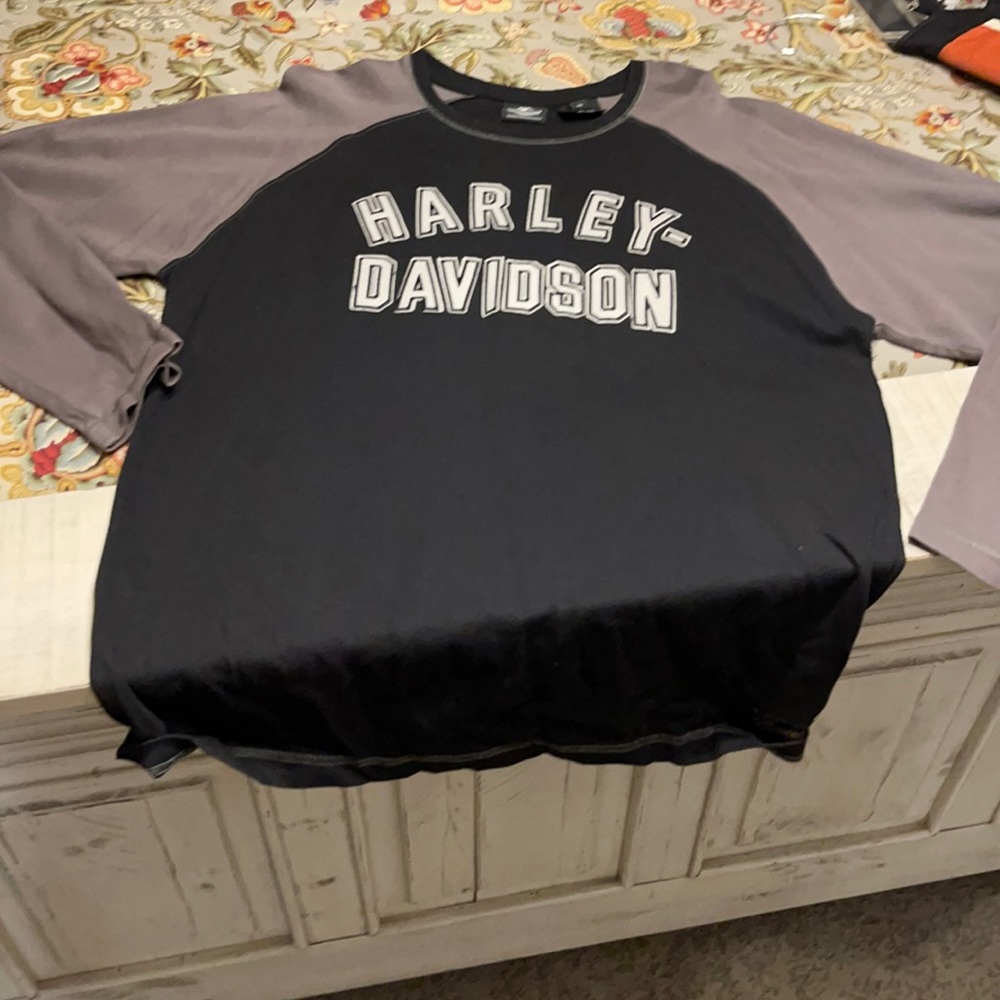 Original Harley Davidson long sleeve T-Shirt. Worn once.
